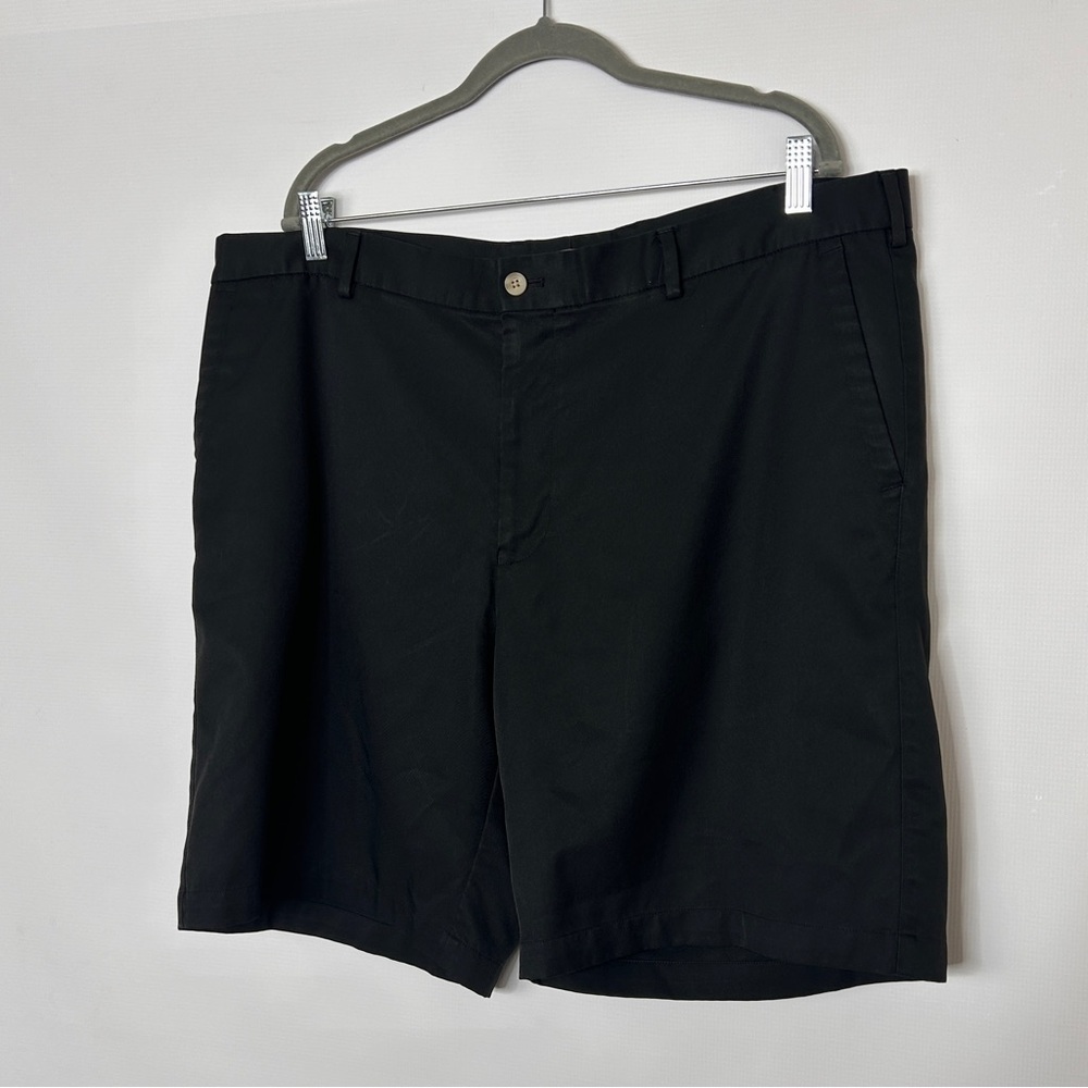 Peter Millar Men's 42 Black Wicking Flat Front Crown Performance Golf
Shorts - Picture 2 of 6
